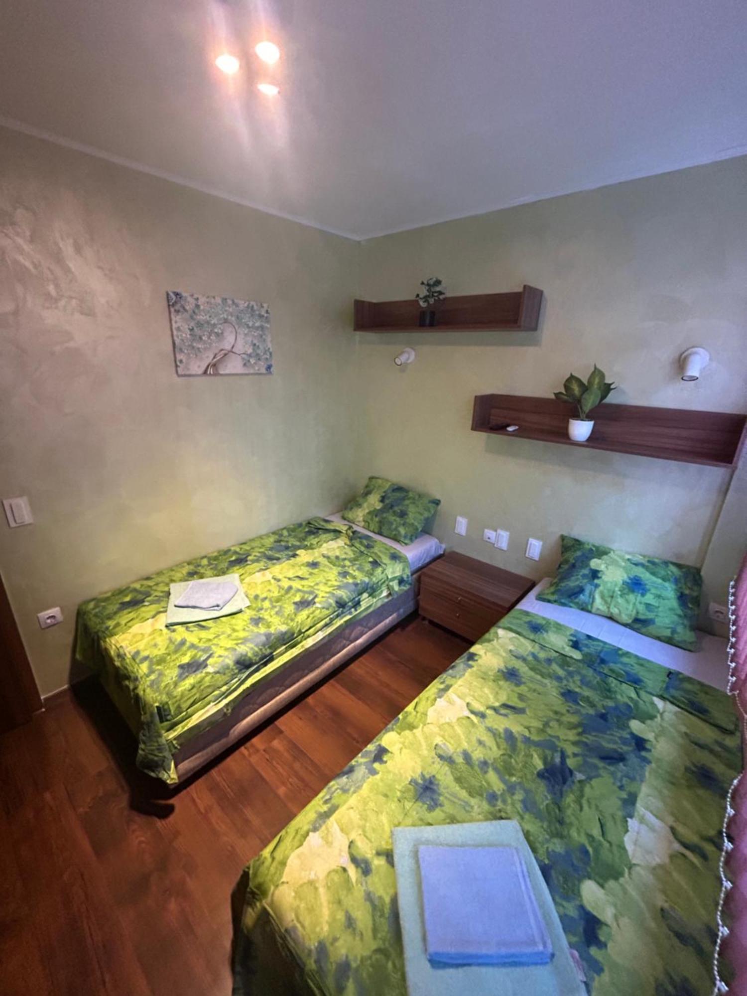 2-Bedroom, 2-Bathroom With Fireplace And Garden At Winslow Infinity Bansko Exterior photo