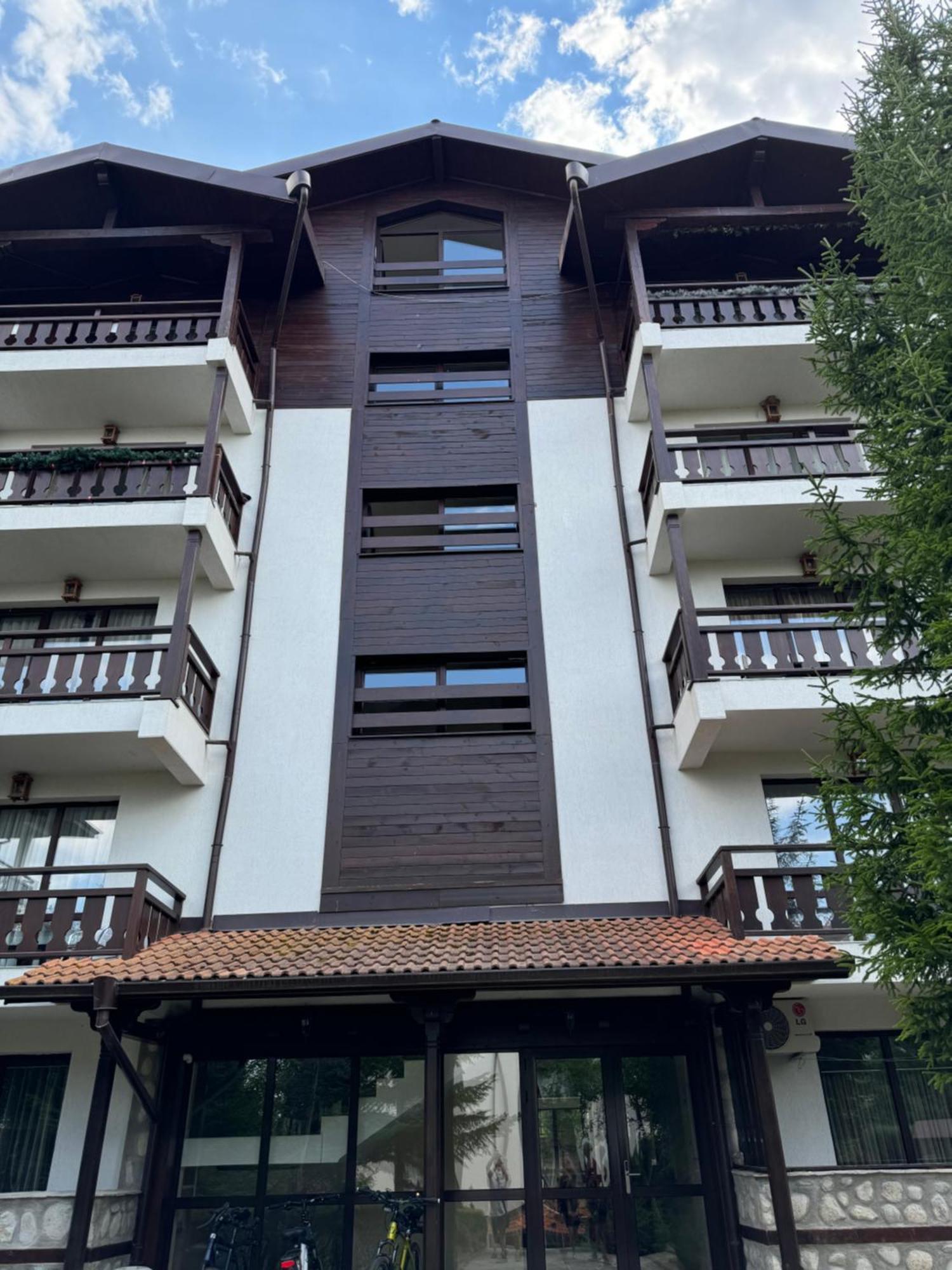2-Bedroom, 2-Bathroom With Fireplace And Garden At Winslow Infinity Bansko Exterior photo